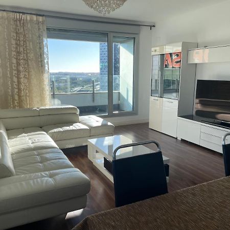 Fira De Barcelona City View Apartment With Garage Parking L'Hospitalet de Llobregat Luaran gambar