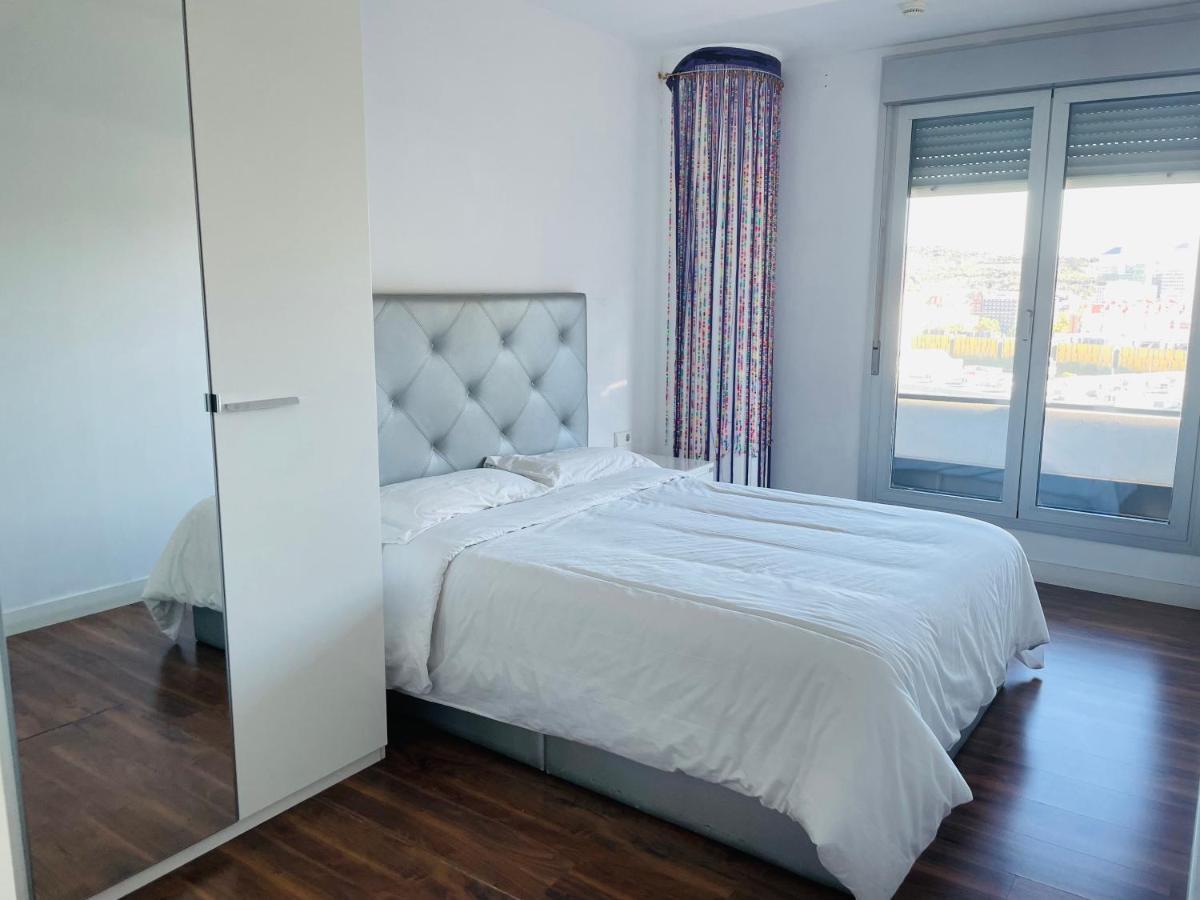 Fira De Barcelona City View Apartment With Garage Parking L'Hospitalet de Llobregat Luaran gambar