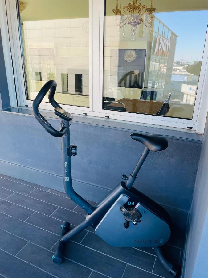 Fira De Barcelona City View Apartment With Garage Parking L'Hospitalet de Llobregat Luaran gambar