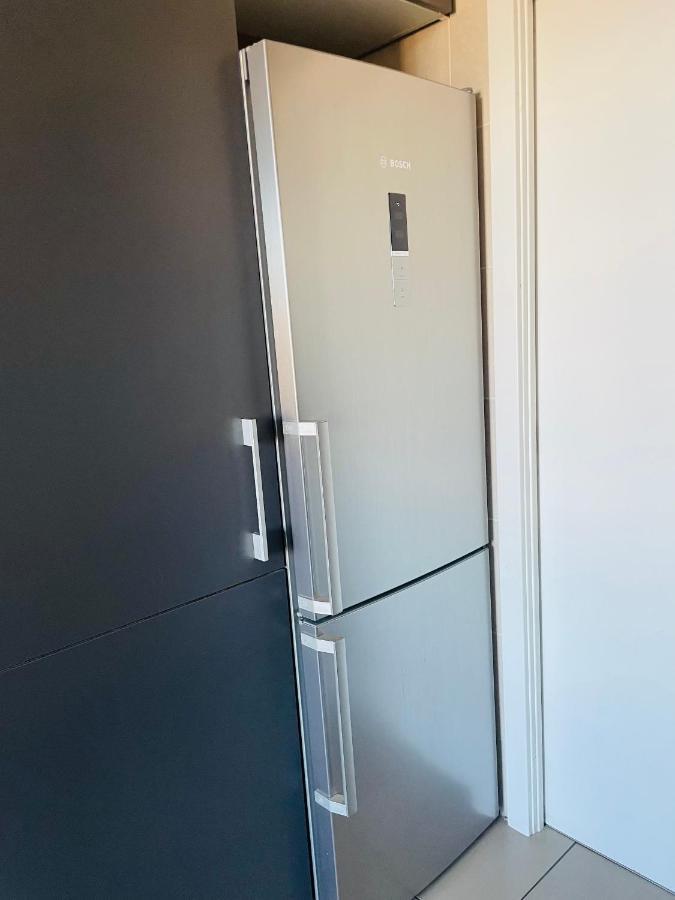 Fira De Barcelona City View Apartment With Garage Parking L'Hospitalet de Llobregat Luaran gambar