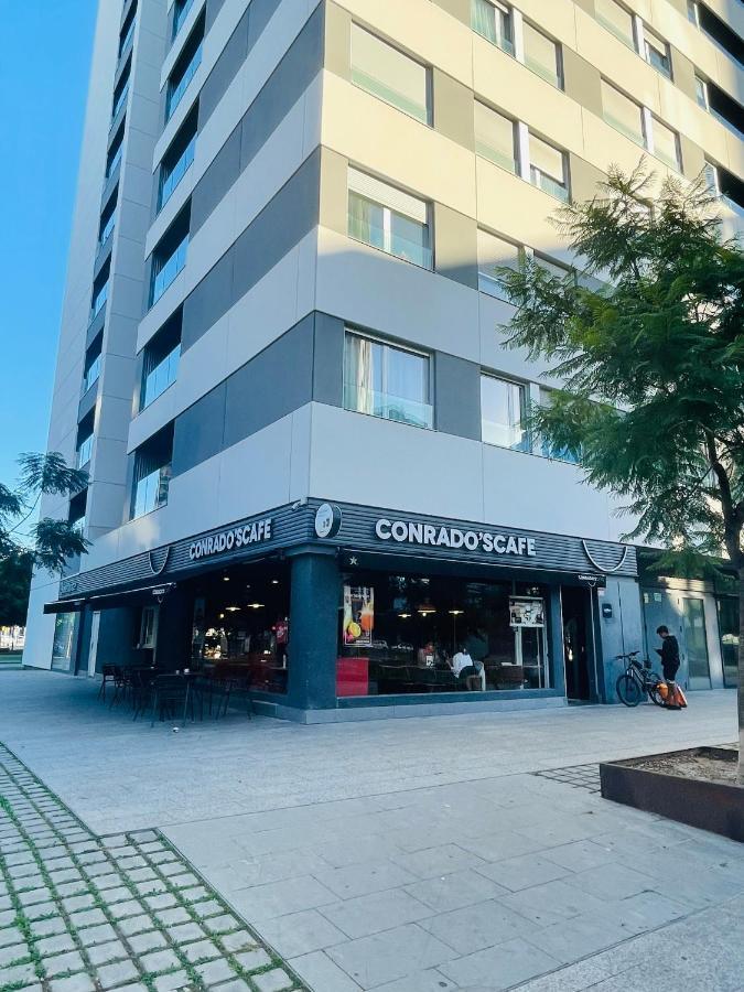 Fira De Barcelona City View Apartment With Garage Parking L'Hospitalet de Llobregat Luaran gambar