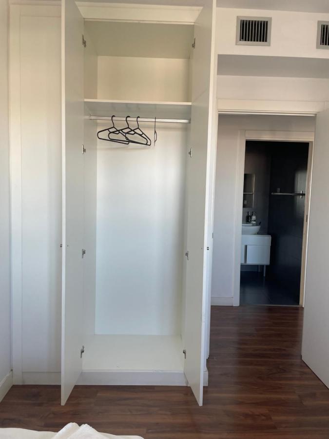 Fira De Barcelona City View Apartment With Garage Parking L'Hospitalet de Llobregat Luaran gambar