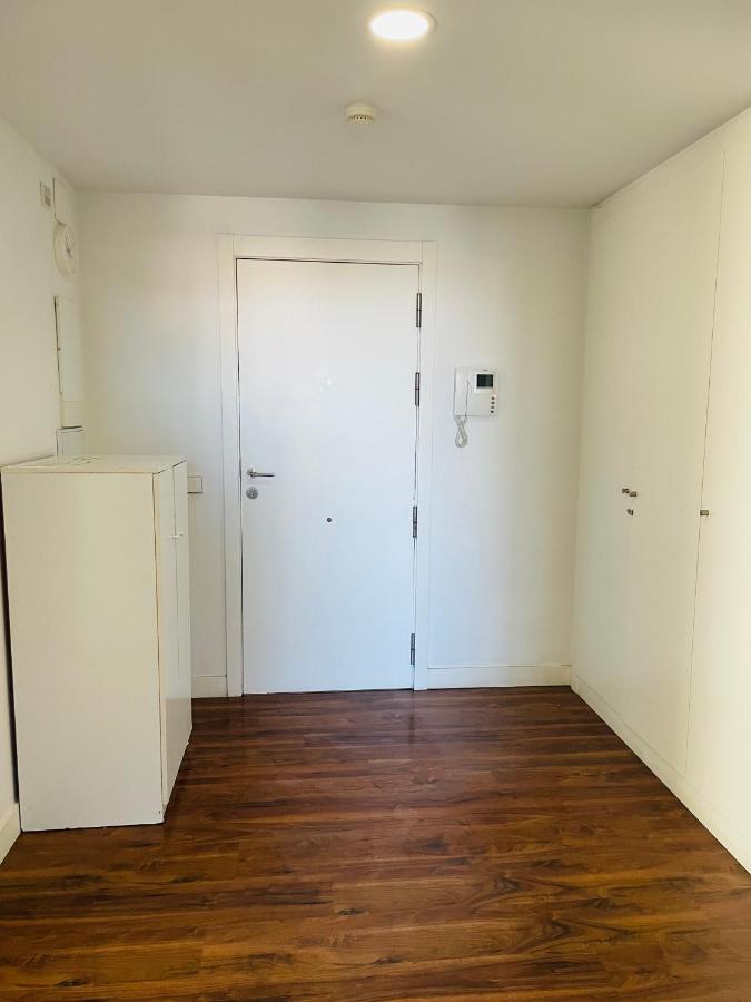 Fira De Barcelona City View Apartment With Garage Parking L'Hospitalet de Llobregat Luaran gambar